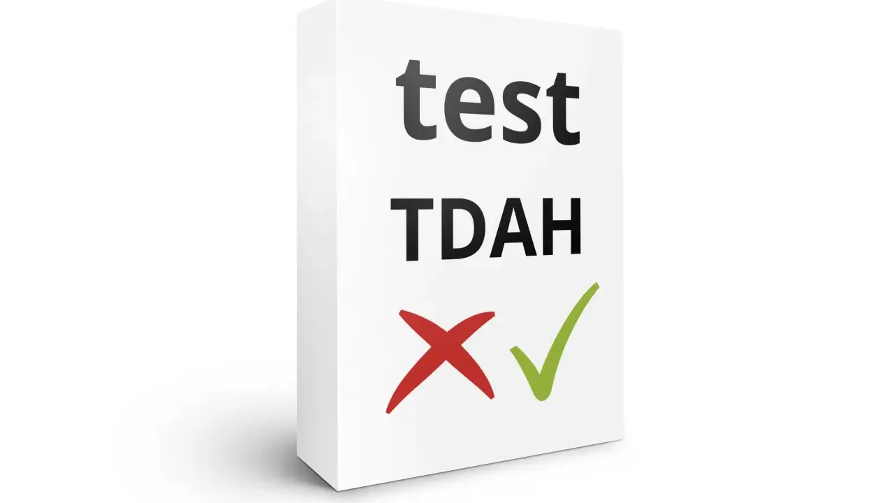 Boîte blanche avec "test TDAH" écrit dessus, un X rouge et une coche verte.